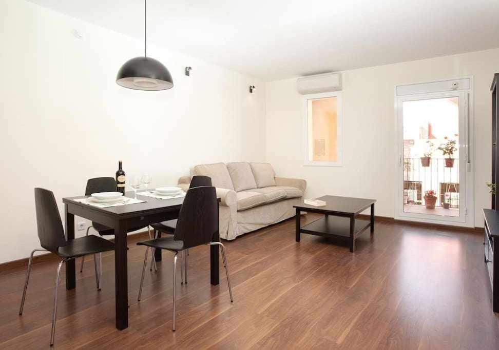 Apart céntrico con terraza en Gracia Barcellona Esterno foto